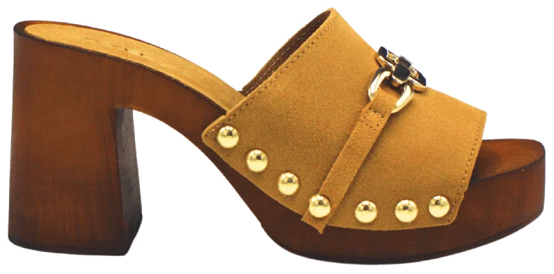 8790 Clog Sandal