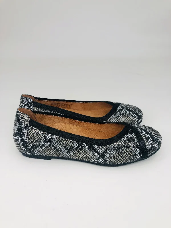 Grey/Black Snake Print Ballet Flat