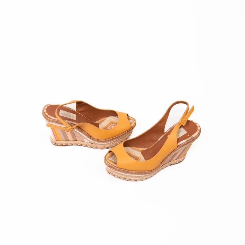 Valentino Garavani Wedge Sandals in Yellow Leather Size 39.5