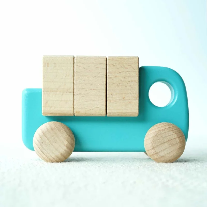 Bajo light blue lorry with blocks