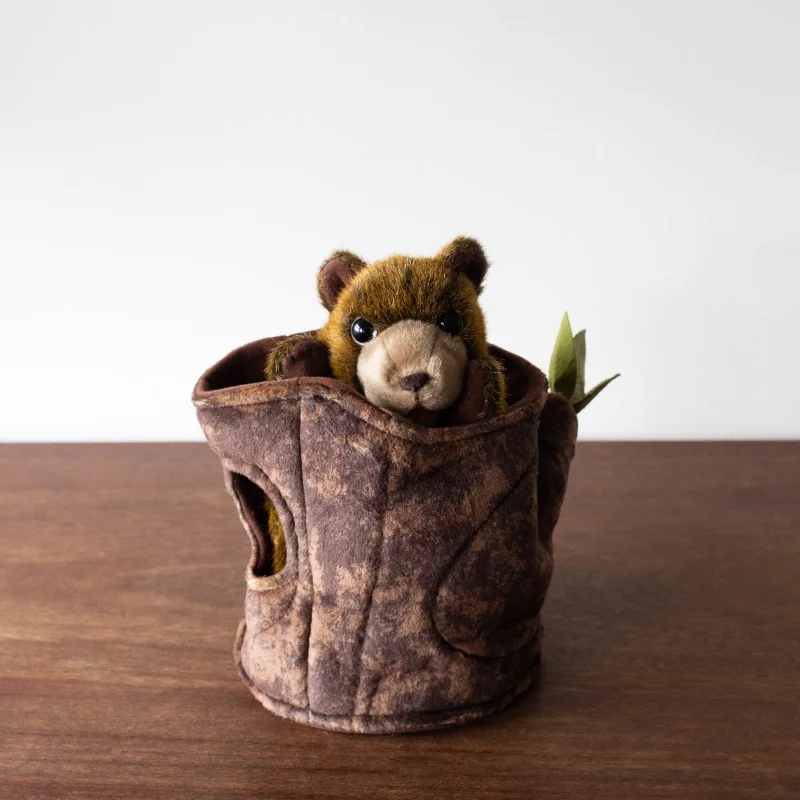 Heirloom Puppets: Bear in Tree Stump