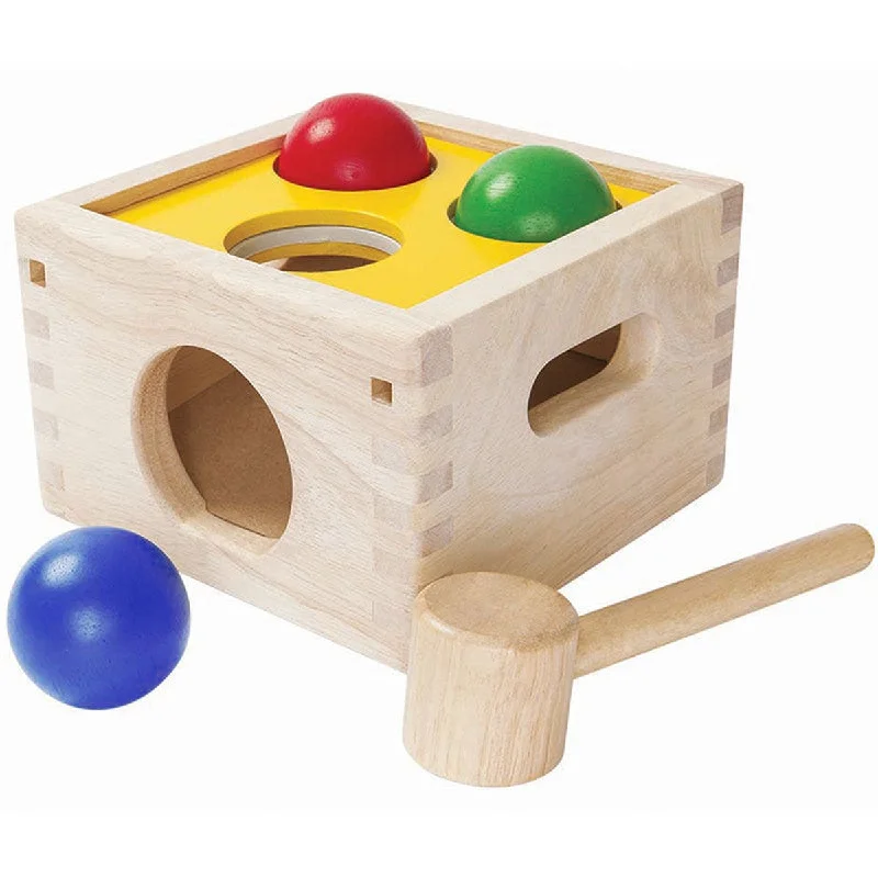 Plan Toys punch & drop pounding set