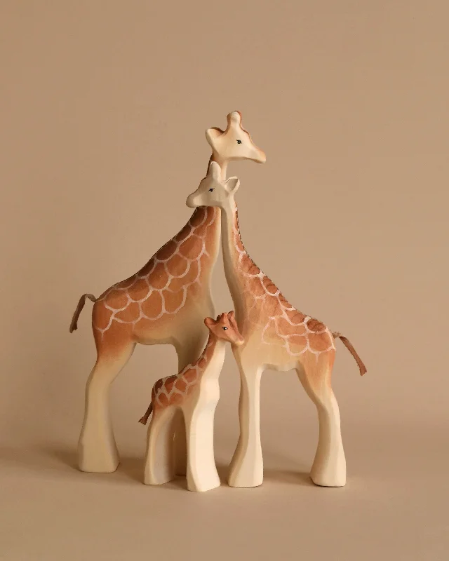 Bumbu Wooden Giraffe Family Set